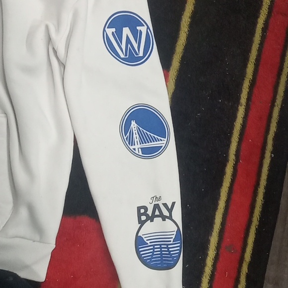 Hollister X NBA sweater (S) (See descripton) - Picture 7 of 8